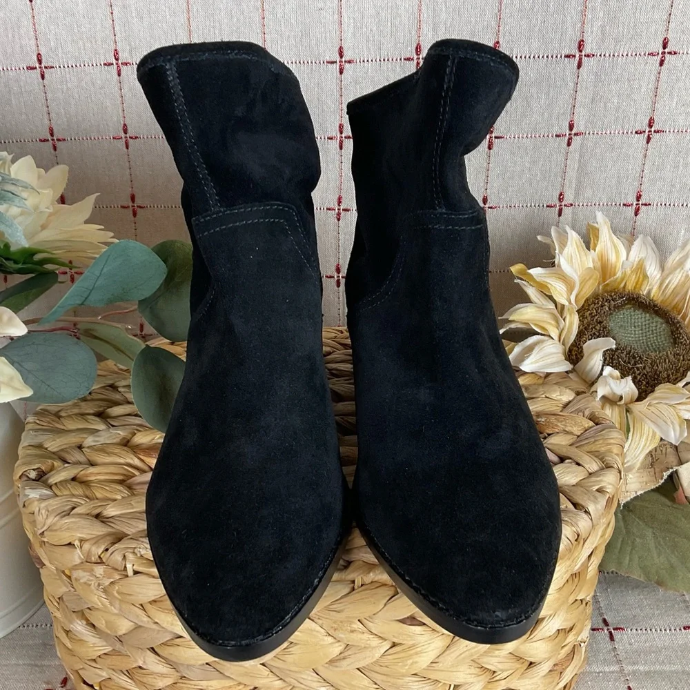 Lucky Brand “Lollin” Black Oiled Suede Ankle Boots Slouchy Bootie Size 6.5 New - Picture 2 of 7